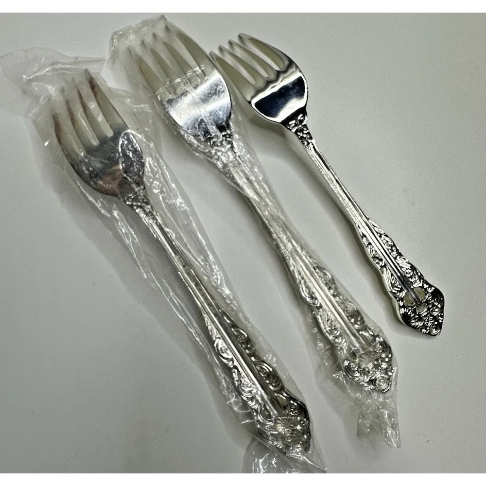 Ecko Eterna Lillianne Silver Plate Flatware 2 Dinner Forks 1 Salad Fork New